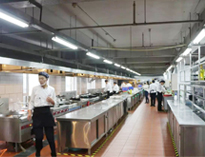 四川大型餐飲91免费看片APP設備生產廠家告訴你如何設計商廚後廚才能提高餐廳流量
